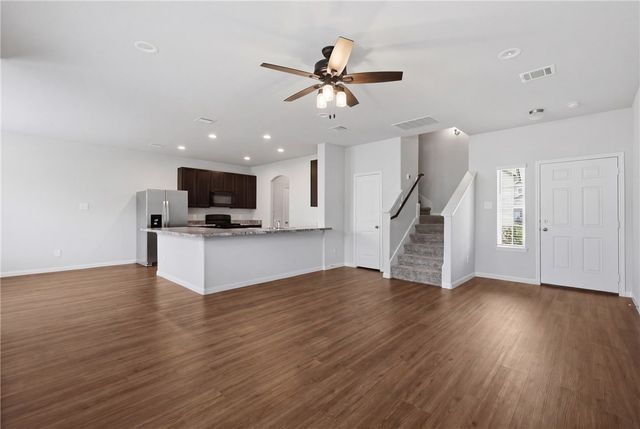 988 Rice Drive, Bryan, TX 77803