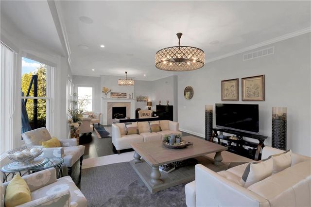13290 High Drive, Leawood, KS 66209