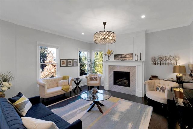 13290 High Drive, Leawood, KS 66209