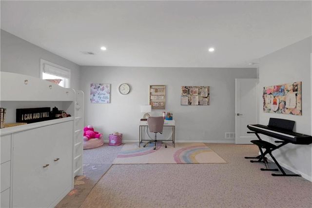 13290 High Drive, Leawood, KS 66209