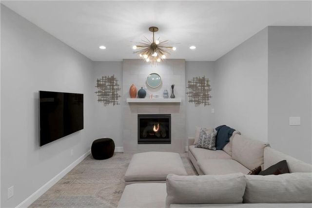 13290 High Drive, Leawood, KS 66209