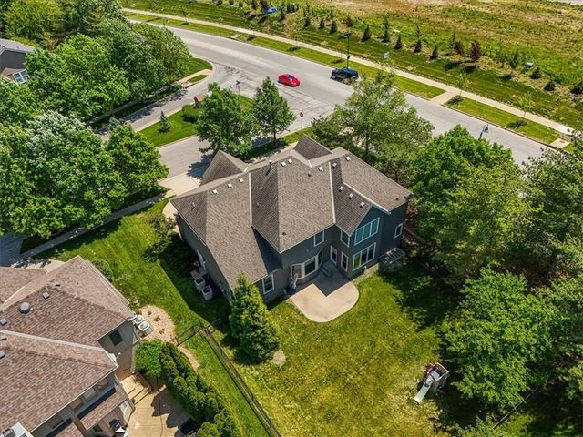 13290 High Drive, Leawood, KS 66209