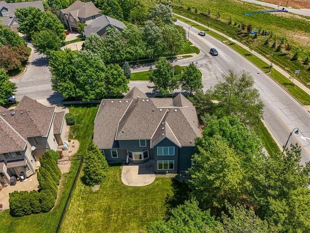 13290 High Drive, Leawood, KS 66209