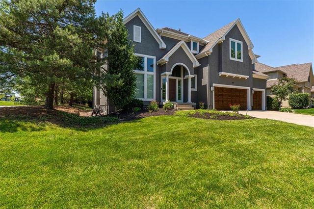 13290 High Drive, Leawood, KS 66209