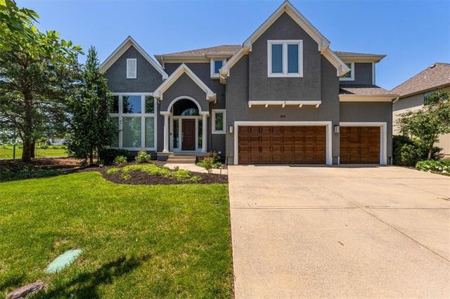 13290 High Drive, Leawood, KS 66209