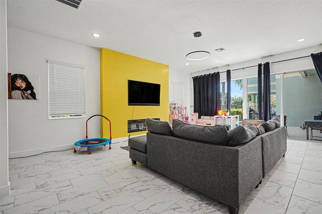1432 REUNION BOULEVARD, Reunion, FL 34747