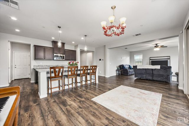 14917 Aldridge Avenue, Bakersfield, CA 93314