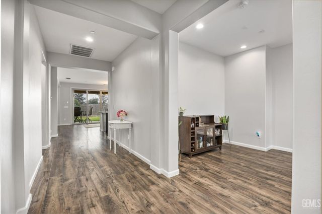 14917 Aldridge Avenue, Bakersfield, CA 93314