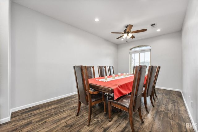 14917 Aldridge Avenue, Bakersfield, CA 93314