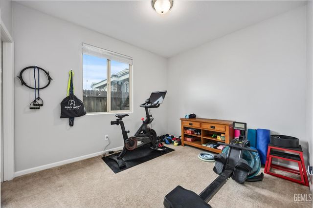 14917 Aldridge Avenue, Bakersfield, CA 93314