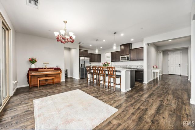 14917 Aldridge Avenue, Bakersfield, CA 93314