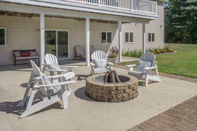 1084 38th Street, Allegan, MI 49010