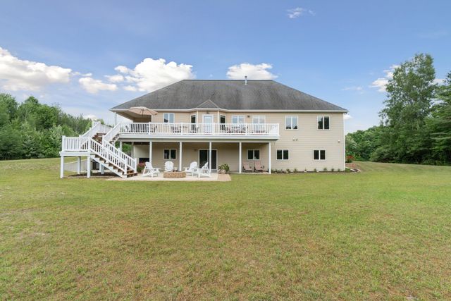 1084 38th Street, Allegan, MI 49010