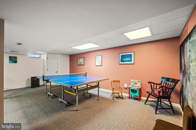 1720 AIDENN LAIR RD, Dresher, PA 19025