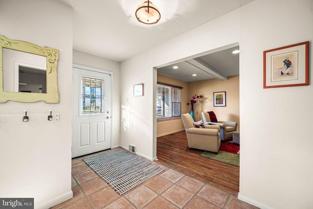 1720 AIDENN LAIR RD, Dresher, PA 19025