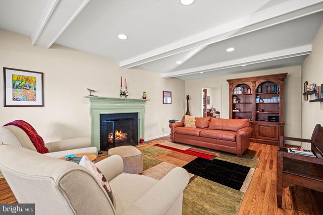 1720 AIDENN LAIR RD, Dresher, PA 19025