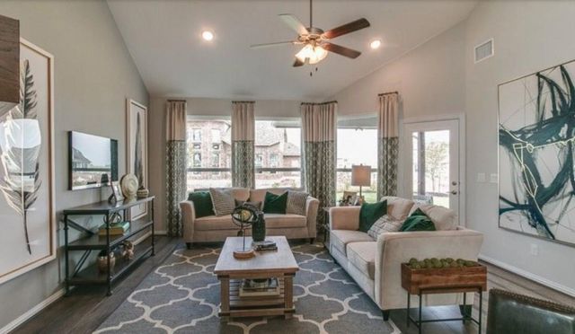 113 Leon LOOP, Liberty Hill, TX 78642