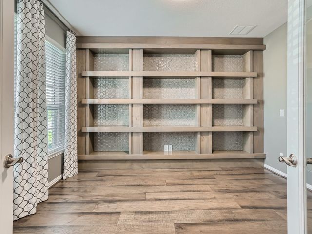 113 Leon LOOP, Liberty Hill, TX 78642