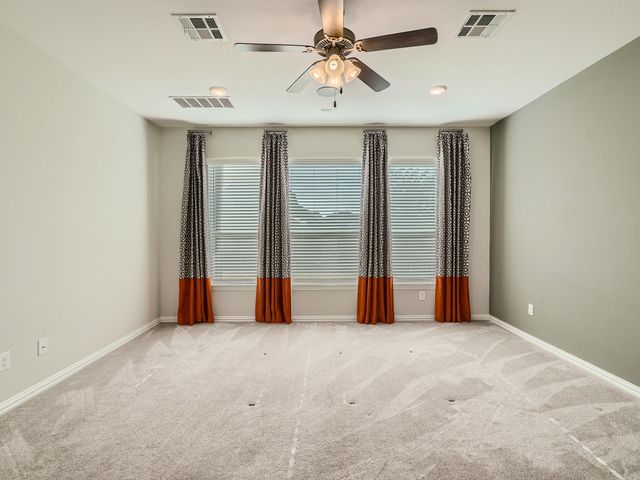 113 Leon LOOP, Liberty Hill, TX 78642