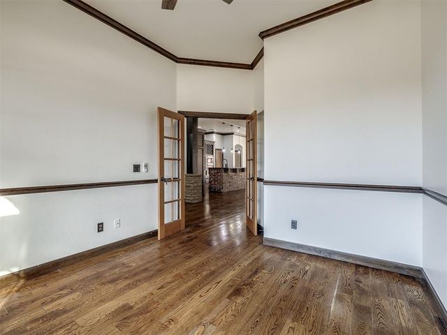 609 Winding Creek Road, Yukon, OK 73099