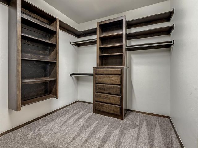 609 Winding Creek Road, Yukon, OK 73099