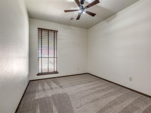 609 Winding Creek Road, Yukon, OK 73099