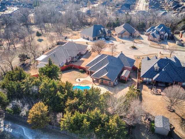 609 Winding Creek Road, Yukon, OK 73099