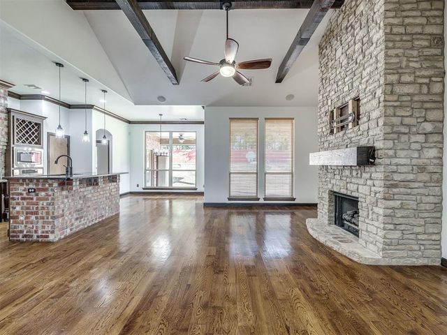 609 Winding Creek Road, Yukon, OK 73099