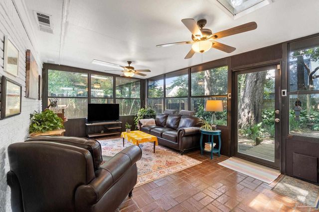 2955 Newton Dr, Pensacola, FL 32503