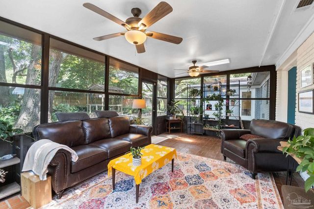 2955 Newton Dr, Pensacola, FL 32503