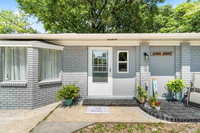 2955 Newton Dr, Pensacola, FL 32503