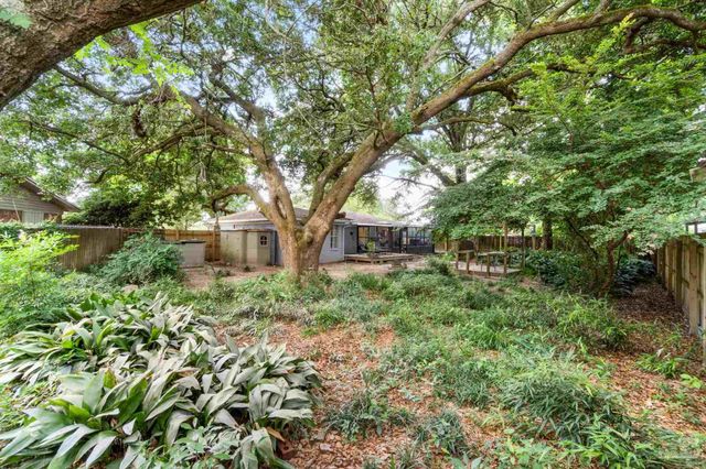 2955 Newton Dr, Pensacola, FL 32503