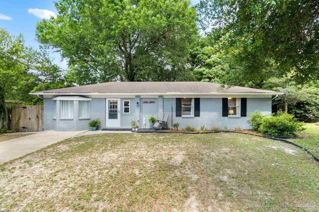 2955 Newton Dr, Pensacola, FL 32503