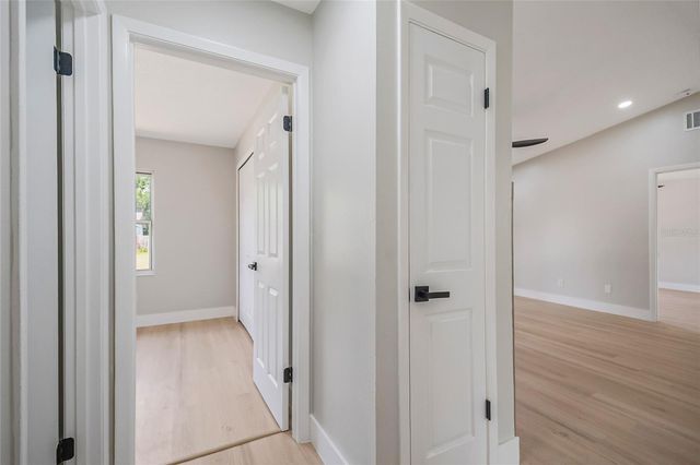 8742 BRACKENWOOD DRIVE, Orlando, FL 32829