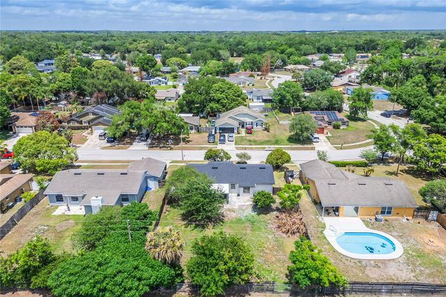 8742 BRACKENWOOD DRIVE, Orlando, FL 32829