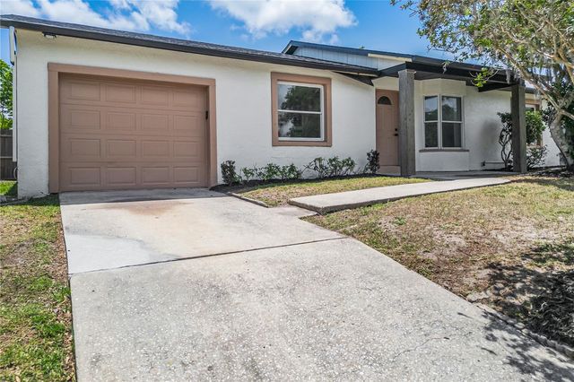 8742 BRACKENWOOD DRIVE, Orlando, FL 32829