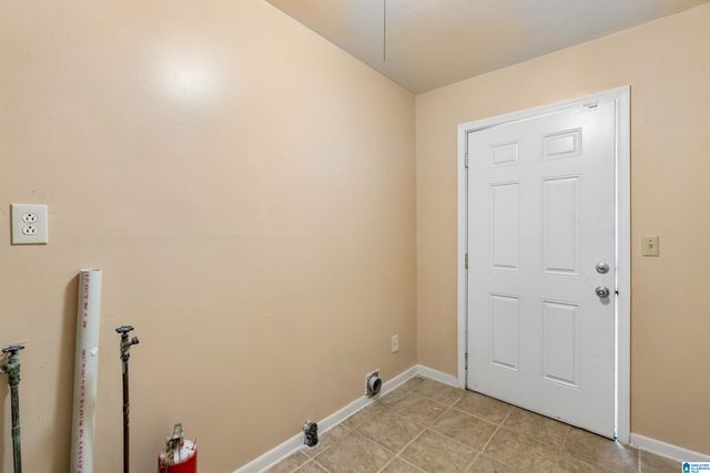 825 SW GOLDWIRE STREET, Birmingham, AL 35211