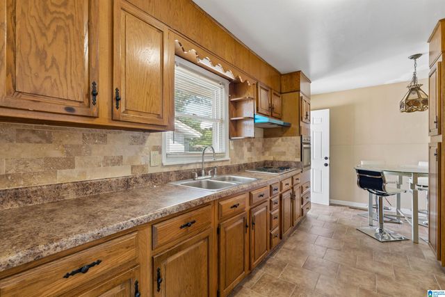825 SW GOLDWIRE STREET, Birmingham, AL 35211