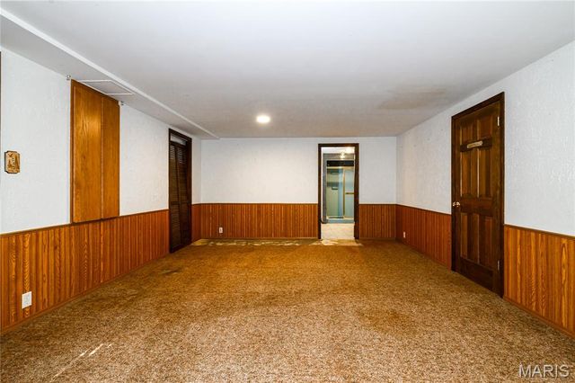 10814 Forest Circle Drive, Sunset Hills, MO 63128