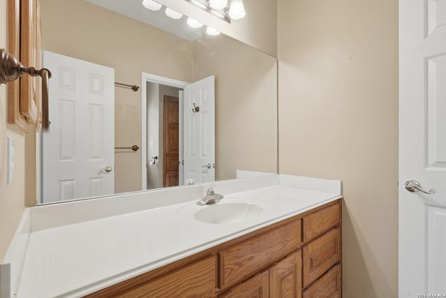 105 Kendall Ridge, Boerne, TX 78015