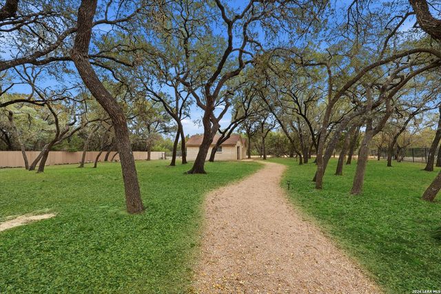 105 Kendall Ridge, Boerne, TX 78015