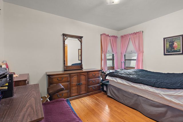 14401 S Hoxie Avenue, Burnham, IL 60633