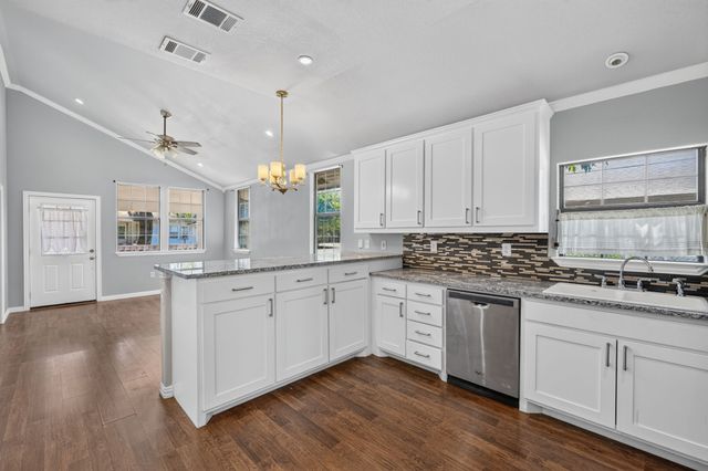 1210 Elmira Street, Weatherford, TX 76086
