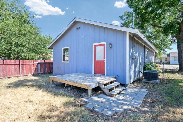1210 Elmira Street, Weatherford, TX 76086