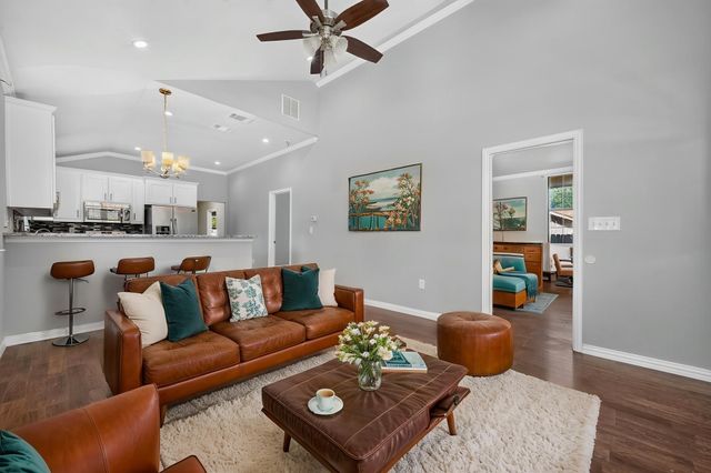 1210 Elmira Street, Weatherford, TX 76086
