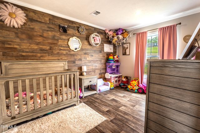 616 Towers Drive, Dandridge, TN 37725