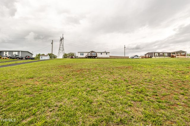 616 Towers Drive, Dandridge, TN 37725