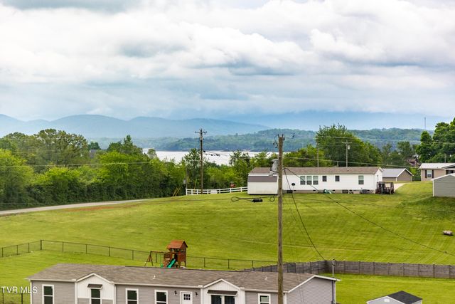 616 Towers Drive, Dandridge, TN 37725