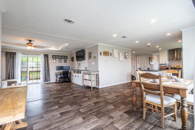 616 Towers Drive, Dandridge, TN 37725