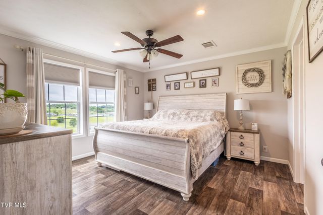 616 Towers Drive, Dandridge, TN 37725